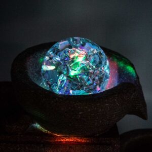 Fuente de agua de mesa con mano y cabeza de Buda (20x25x35 cm)